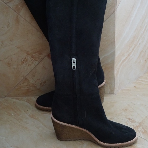 'Keely' Genuine Shearling Lined Wedge Boots (s. 5B - Picture 4 of 7